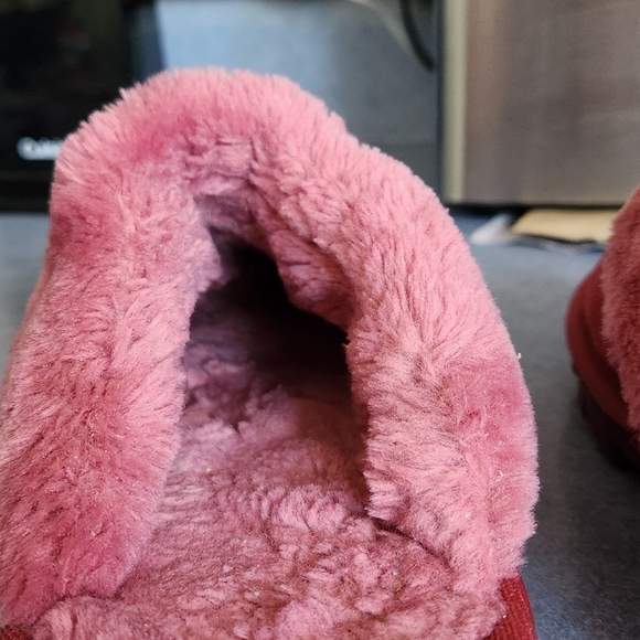 UGG Pink Suede Women's Shearling Slip-On Slippers - Picture 8 of 10